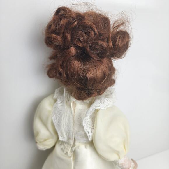 Royalton Collection 1998 Porcelain Bride Doll "Elizabeth" Red Hair 18" w/ Stand - Picture 7 of 13